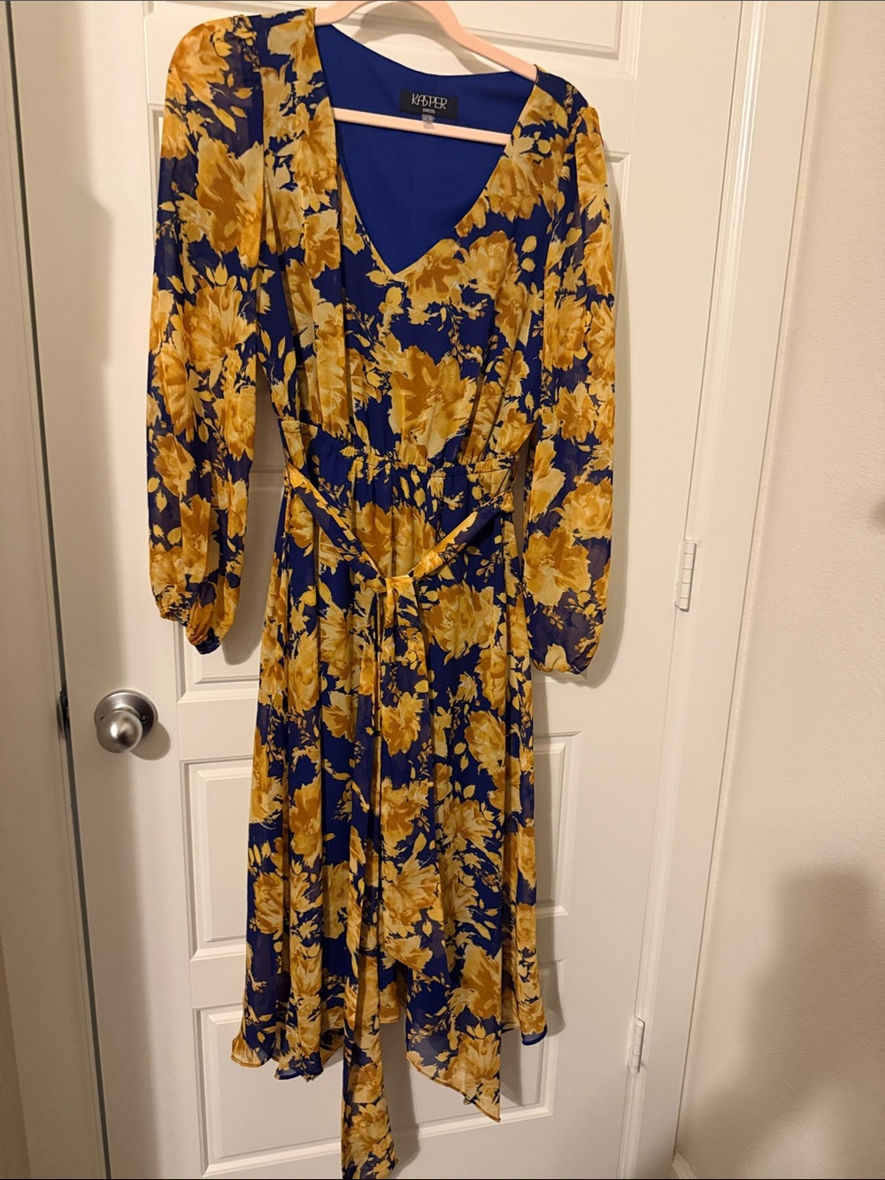 Kasper Navy & Mustard Floral V‑Neck Midi Dress
